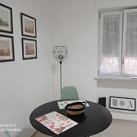 Apartament La Dimora Di Ale Neapol
